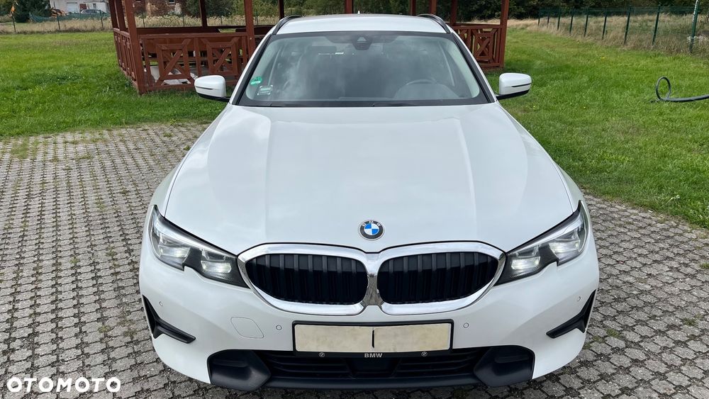 BMW Seria 3 320d Sport Line sport - 9