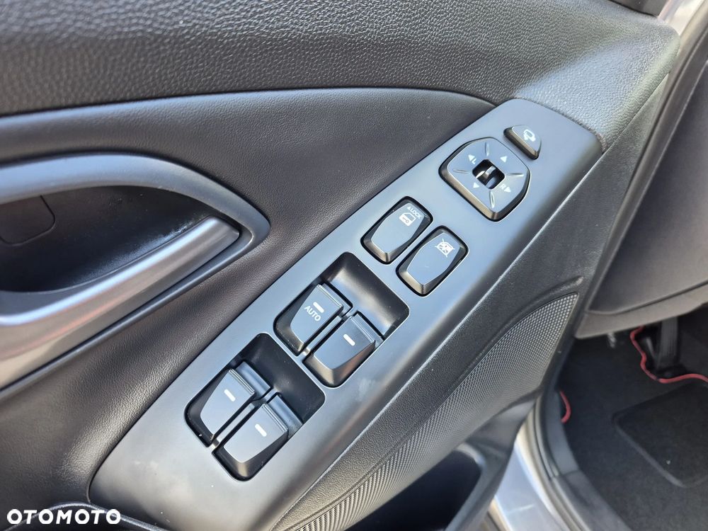 Hyundai ix35 1.7 CRDi 2WD Comfort - 27