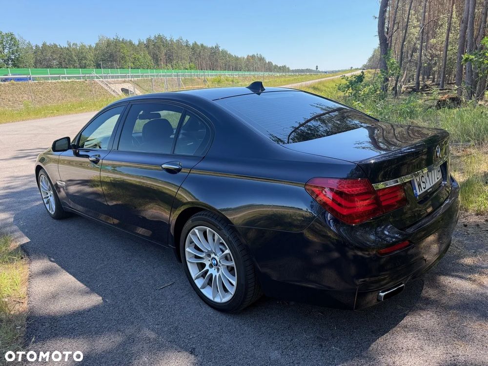 BMW Seria 7 ver-740li - 6