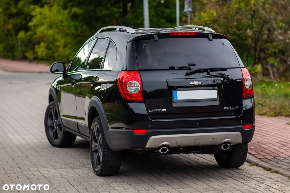 Chevrolet Captiva 2.2 d LTZ - 19