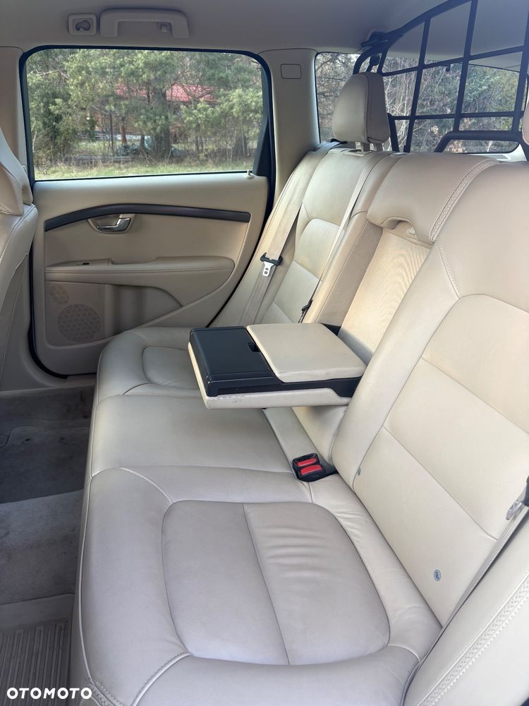 Volvo XC 70 D4 AWD Momentum - 4