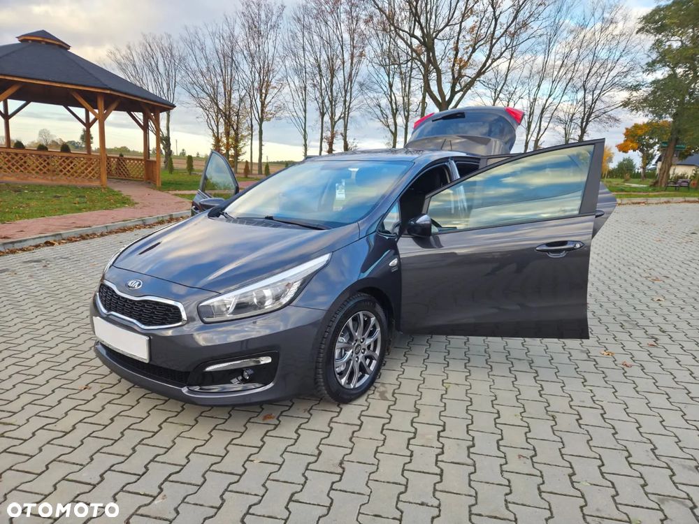 Kia Ceed 1.4 CVVT - 24