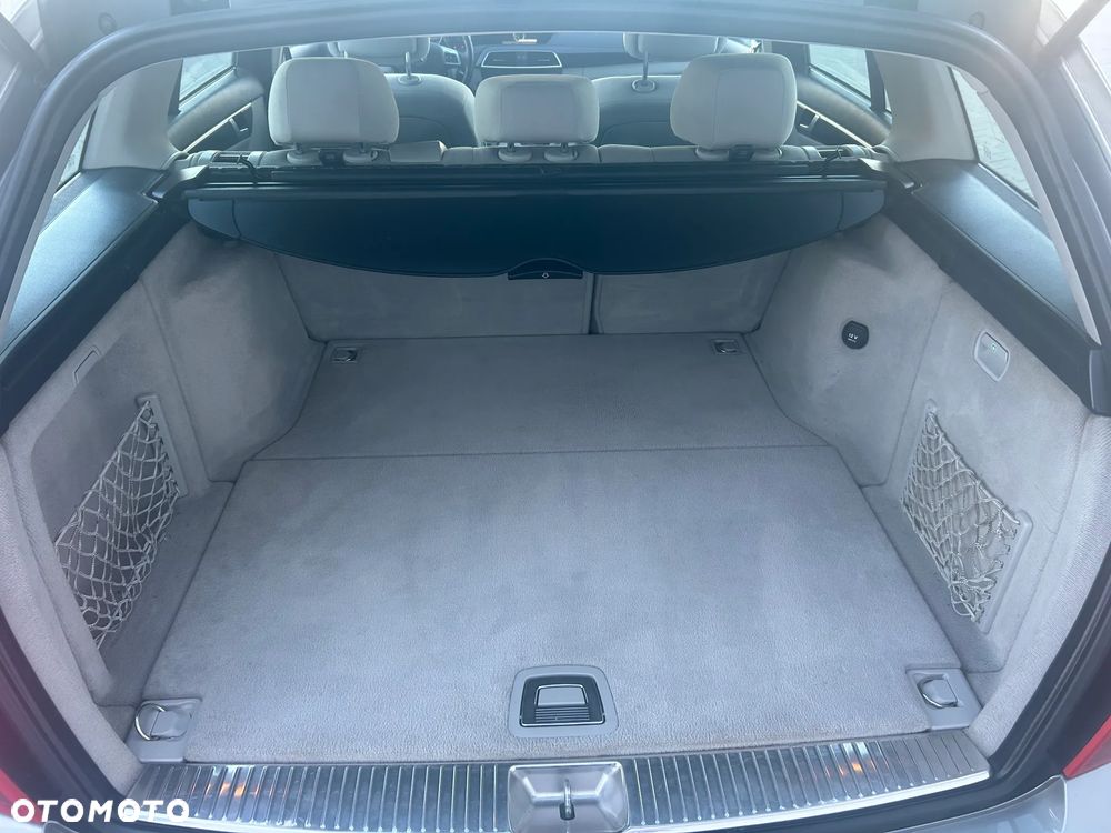 Mercedes-Benz Klasa C 200 (BlueEFFICIENCY) Elegance - 22