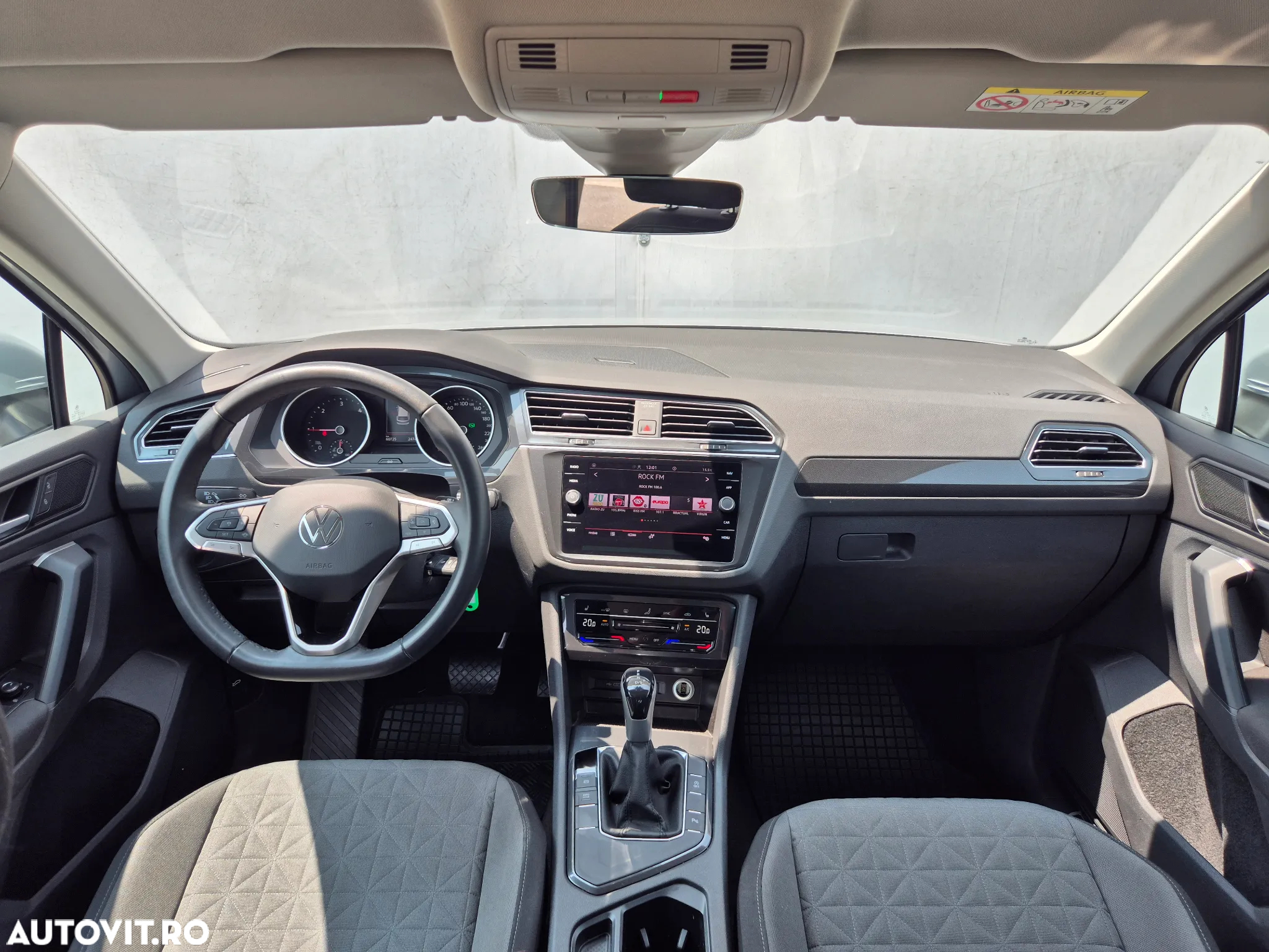 Volkswagen Tiguan 2.0 TDI SCR DSG Life - 13