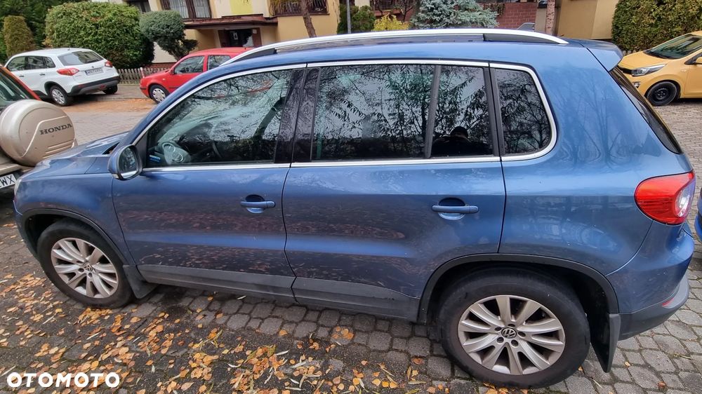 Volkswagen Tiguan - 1