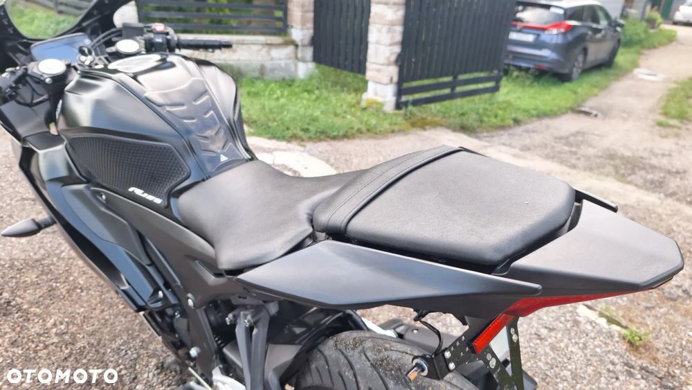 Yamaha YZR - 29