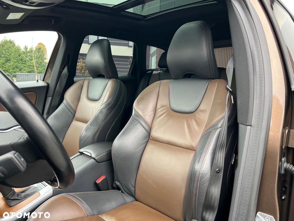 Volvo XC 60 D4 AWD Summum - 18