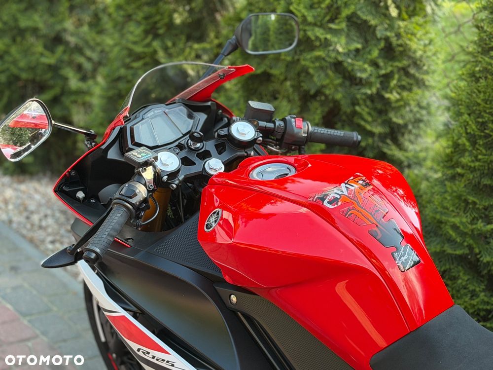 Yamaha YZF - 15
