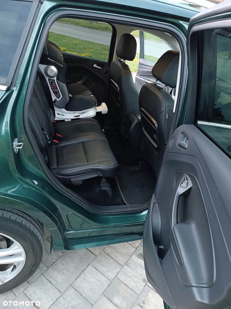 Ford Kuga - 16