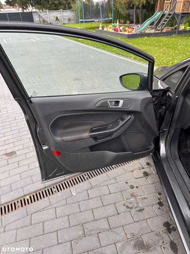 Ford Fiesta 1.25 SYNC Edition - 12