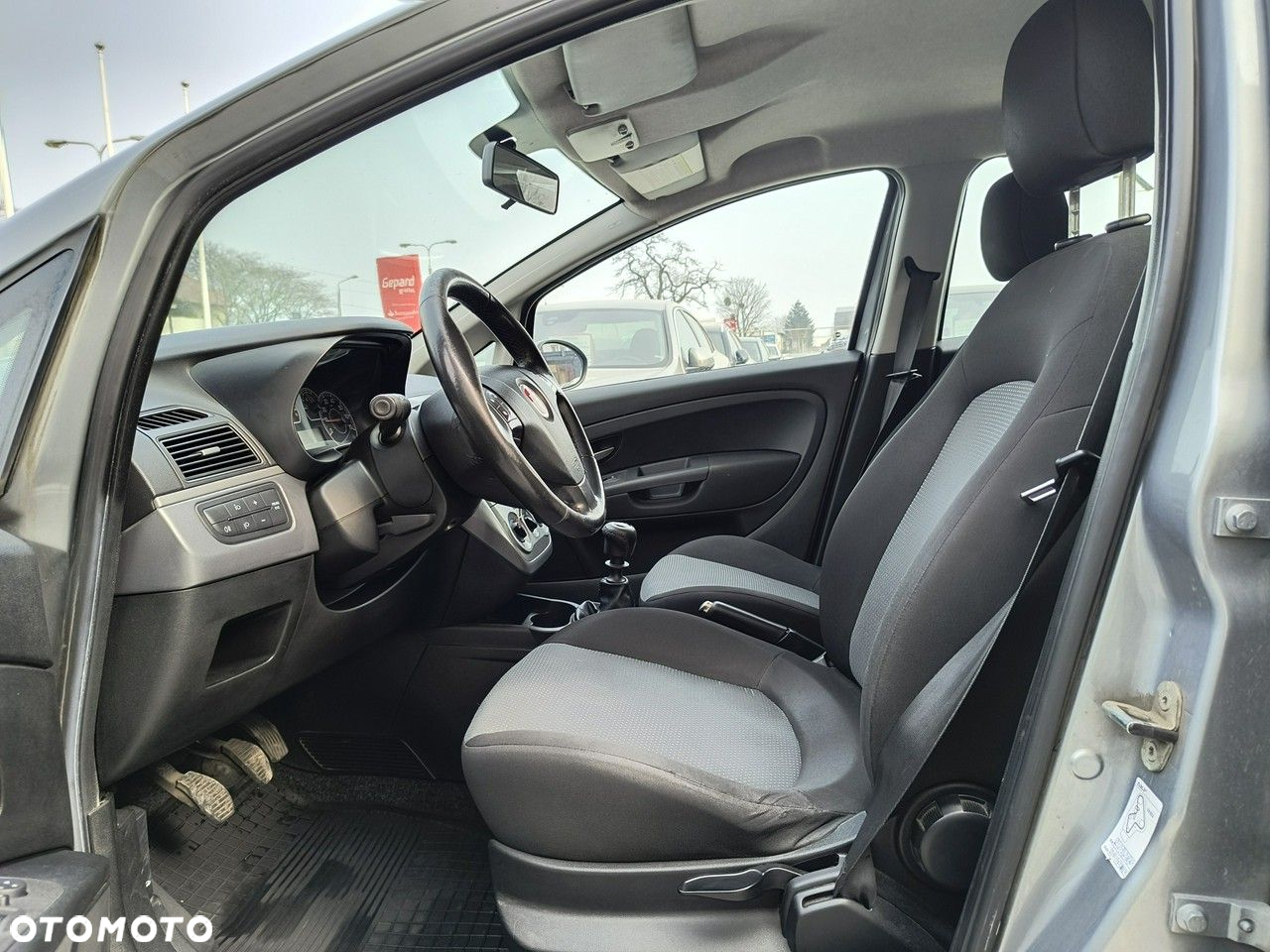 Fiat Grande Punto - 9