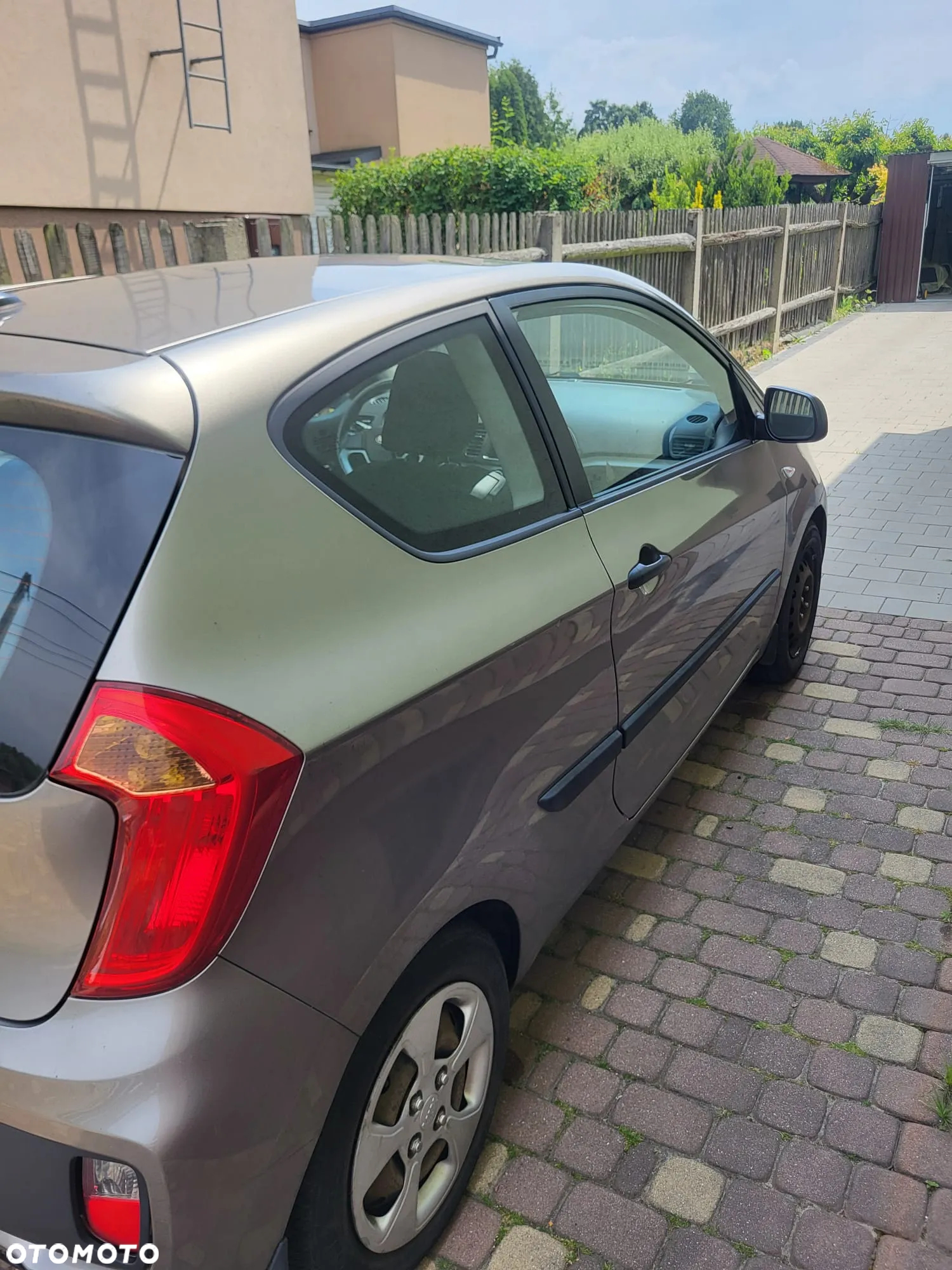 Kia Picanto - 2