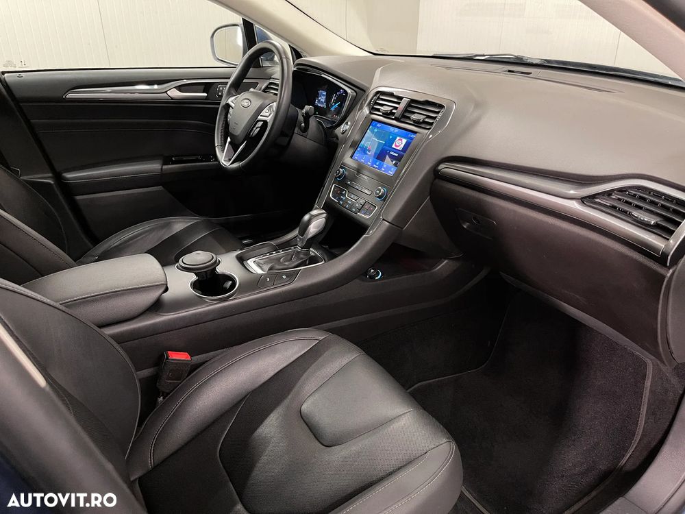 Ford Mondeo 2.0 HEV Titanium - 11