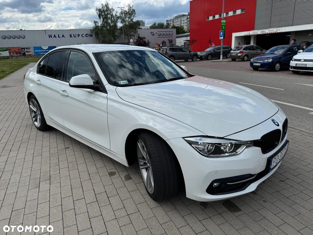 BMW Seria 3 320d Efficient Dynamic Edition Sport Line - 7