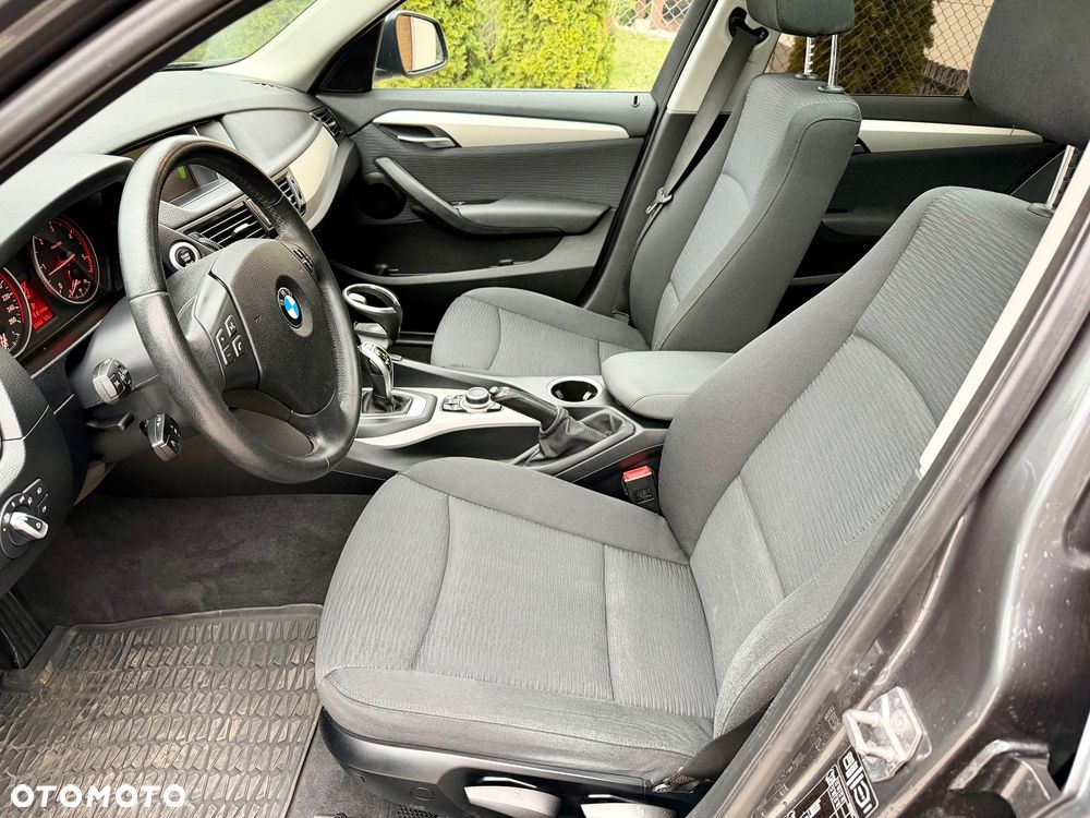 BMW X1 xDrive18d Sport Line - 14