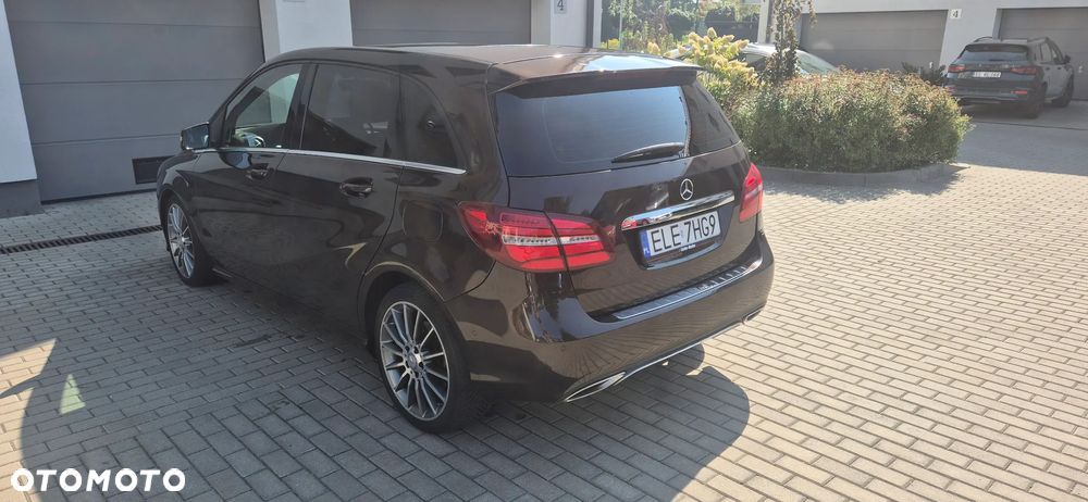 Mercedes-Benz Klasa B 220 4-Matic AMG Line - 4
