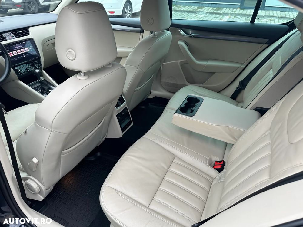 Skoda Octavia 1.6 TDI DSG Style - 17