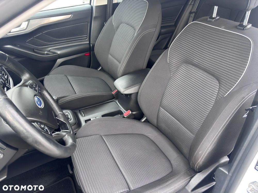 Ford Focus 2.0 TDCi DPF Start-Stopp-System Business - 11