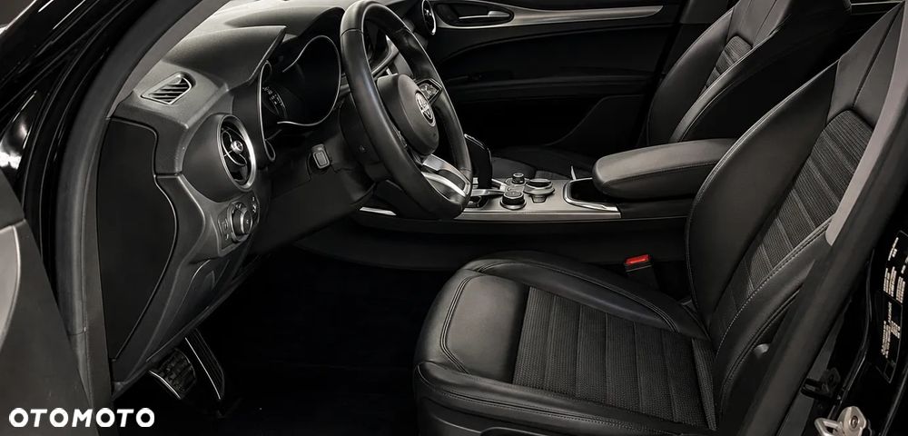 Alfa Romeo Stelvio 2.0 Turbo Sprint Q4 - 7