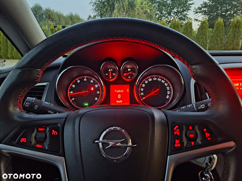 Opel Astra 1.4 Turbo Color Edition - 11