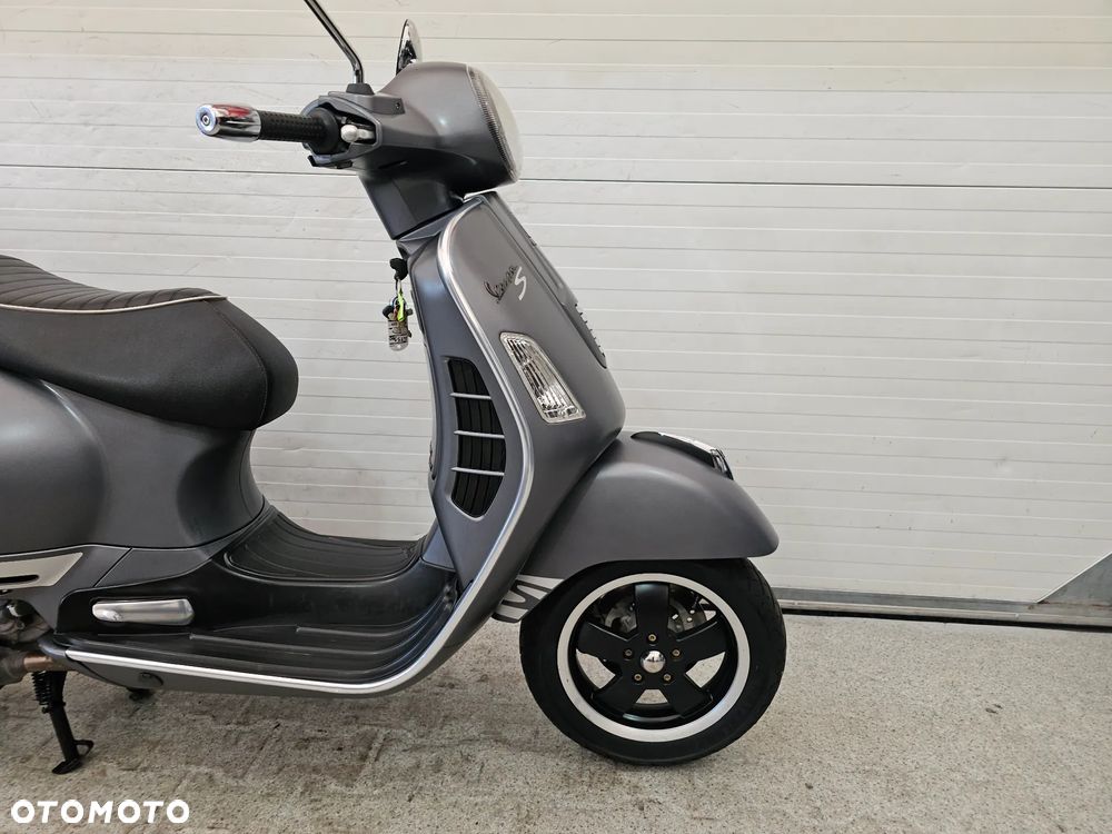 Piaggio Vespa - 7