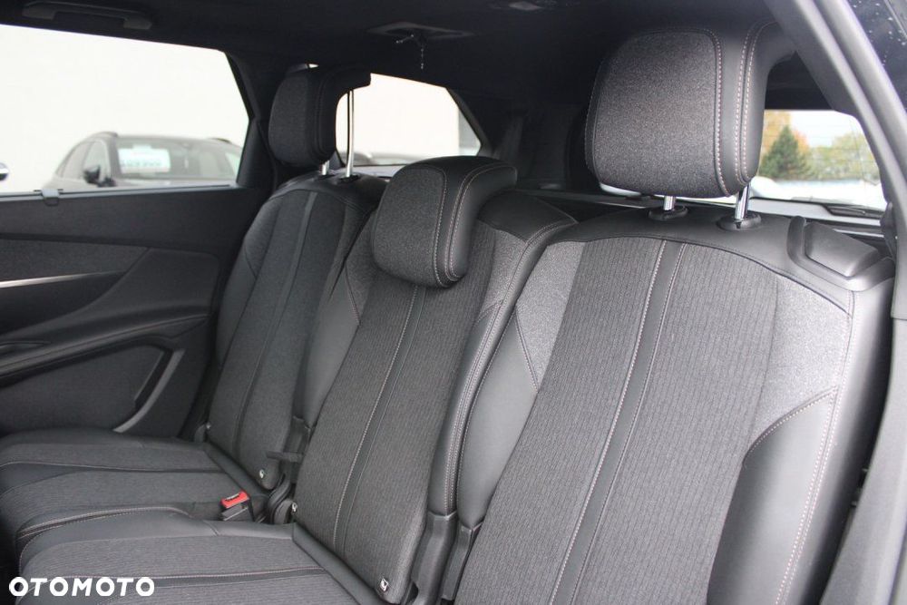 Peugeot 5008 - 19