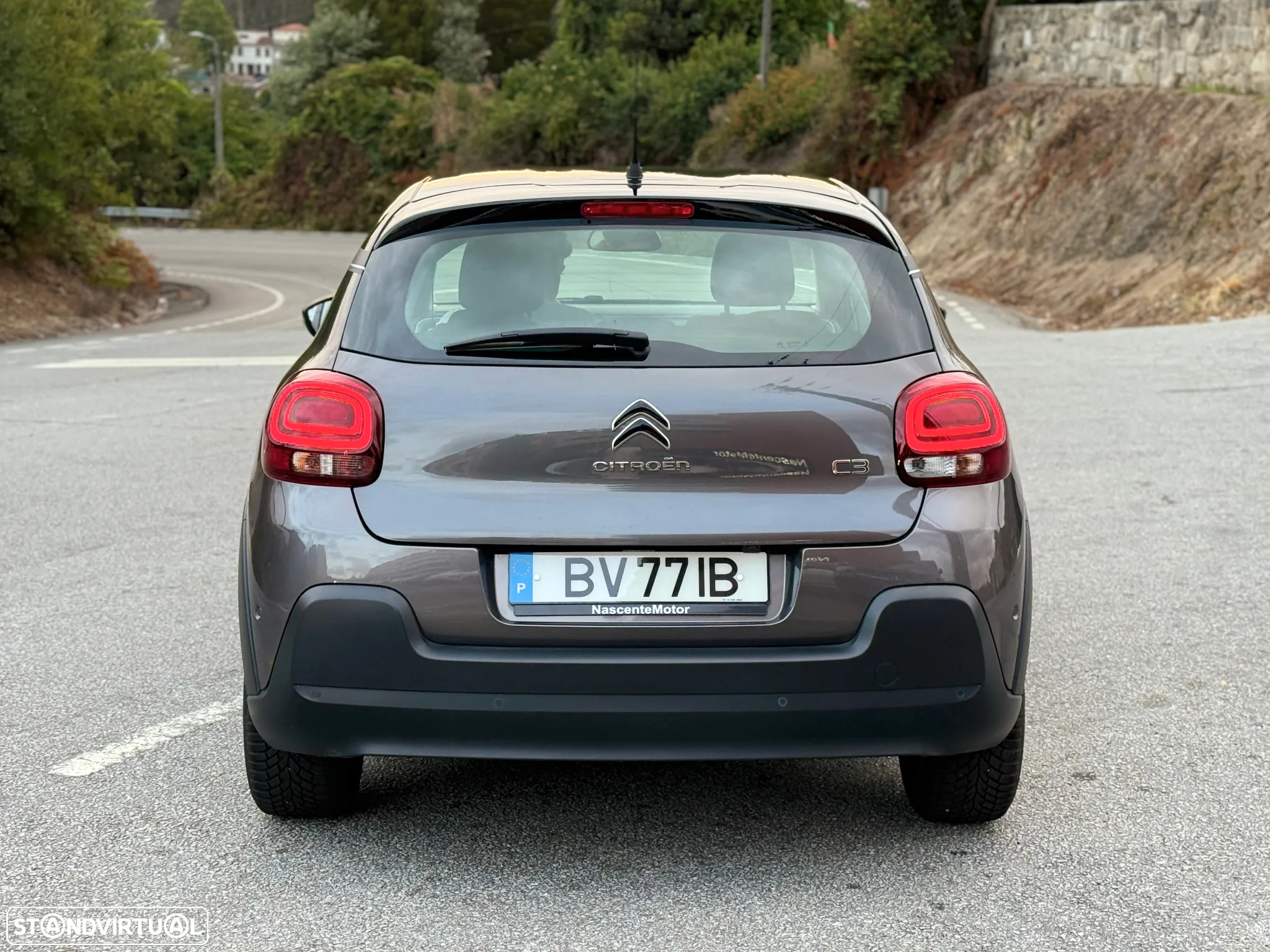 Citroën C3 1.2 PureTech Shine - 17