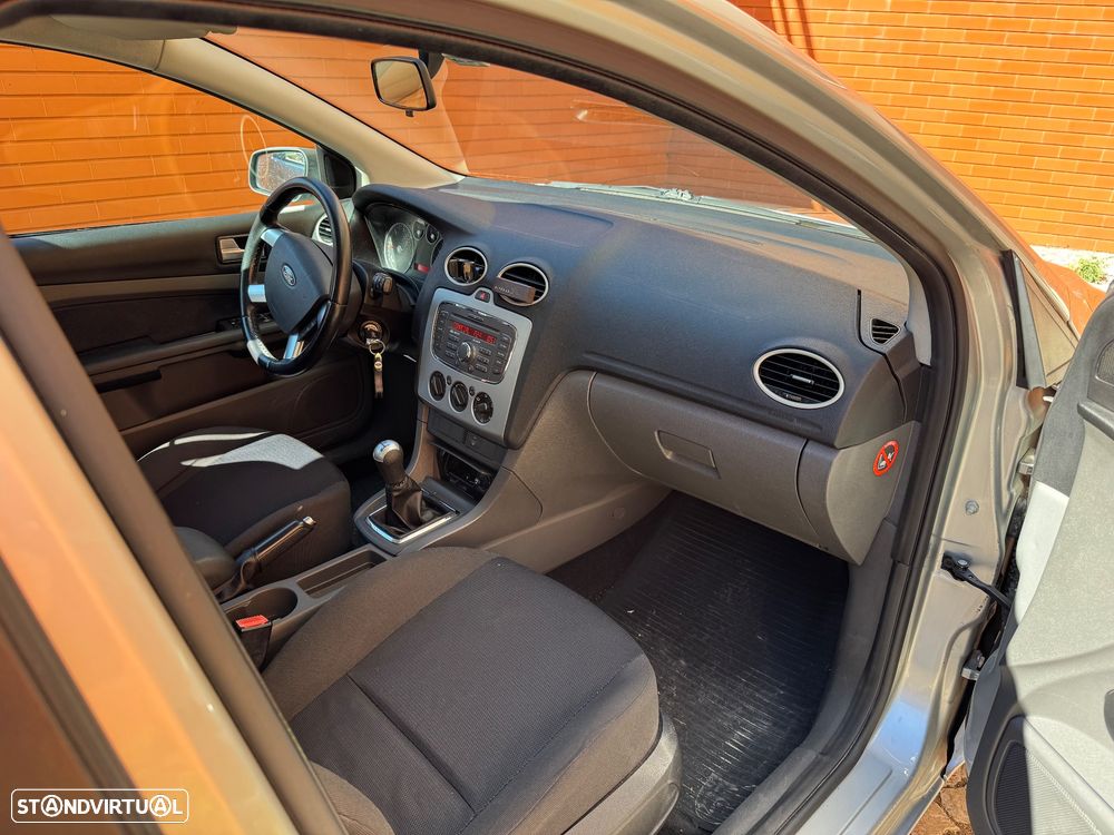 Ford Focus SW 1.6 TDCi Trend - 13