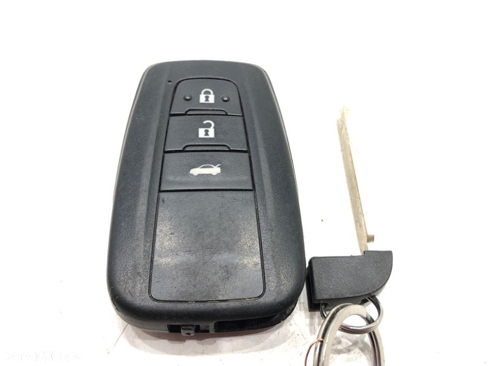 KLUCZYK PILOT SMART KEY  TOYOTA COROLLA sedan (_E21_) 2019 - 2022 1.8 VVTi Hybrid (MZEA12) 90 kW - 3