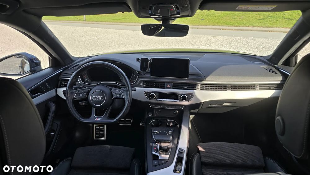 Audi A4 Limousine - 9