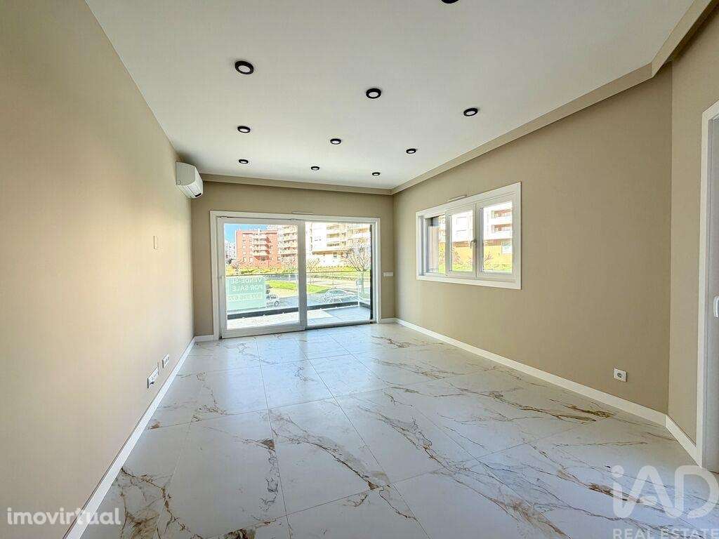 Apartamento T2 em Armação de Pêra de 87,00 m2 - Grande imagem: 3/15