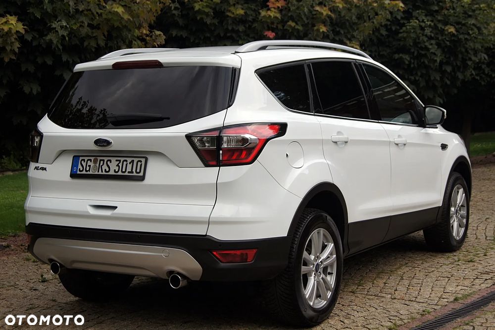 Ford Kuga - 12
