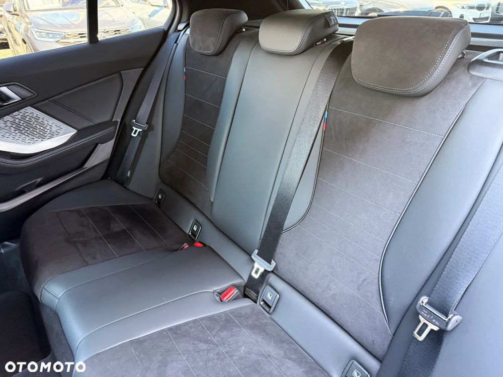 BMW Seria 1 - 30