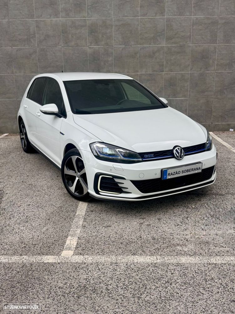 VW Golf - 1