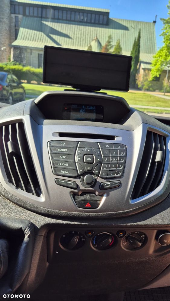 Ford Transit - 11