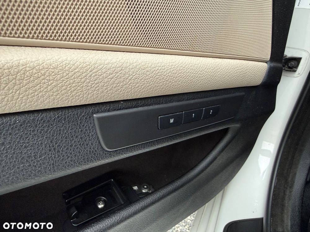 BMW Seria 5 525d xDrive Luxury Line - 20