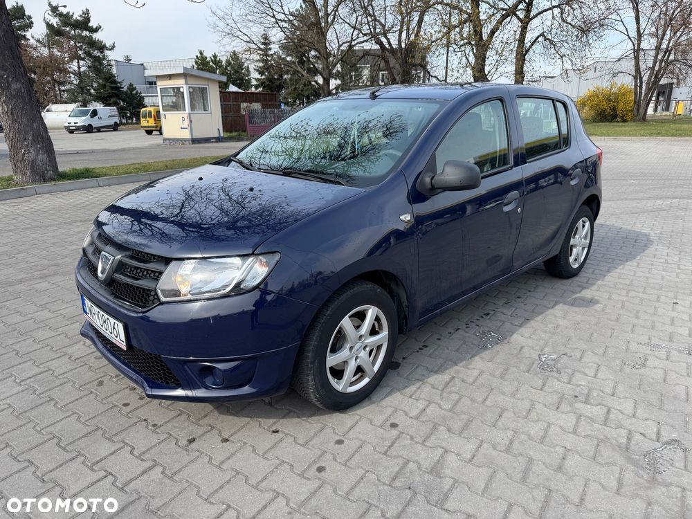 Dacia Sandero 1.2 16V 75 Essentiel - 1