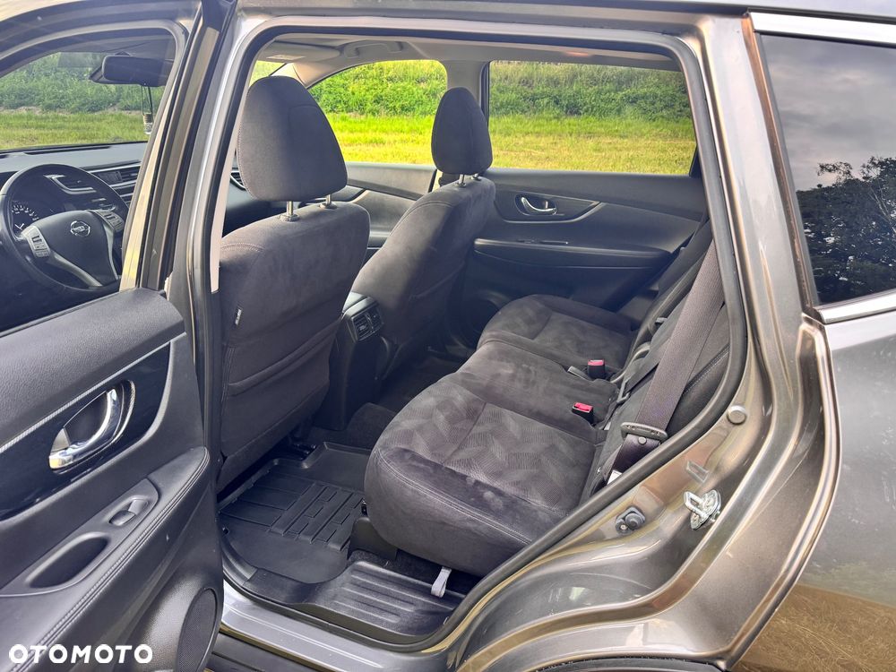 Nissan X-Trail 2.0 dCi Tekna 4WD Xtronic 7os - 17