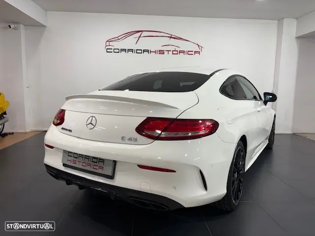 Mercedes-Benz C 43 AMG Coupe 4Matic 9G-TRONIC Night Edition - 26