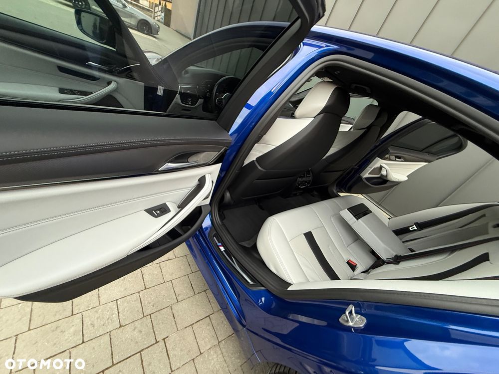 BMW M5 Competition - 13