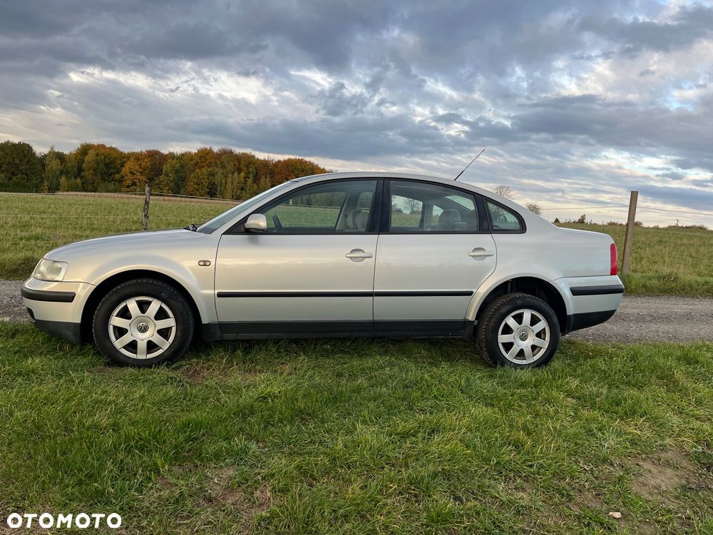 Volkswagen Passat 1.8T Comfortline - 2
