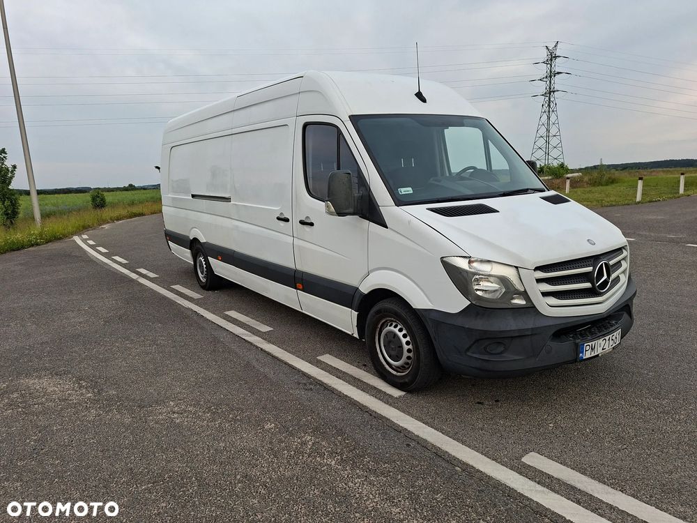 Mercedes-Benz Sprinter - 2