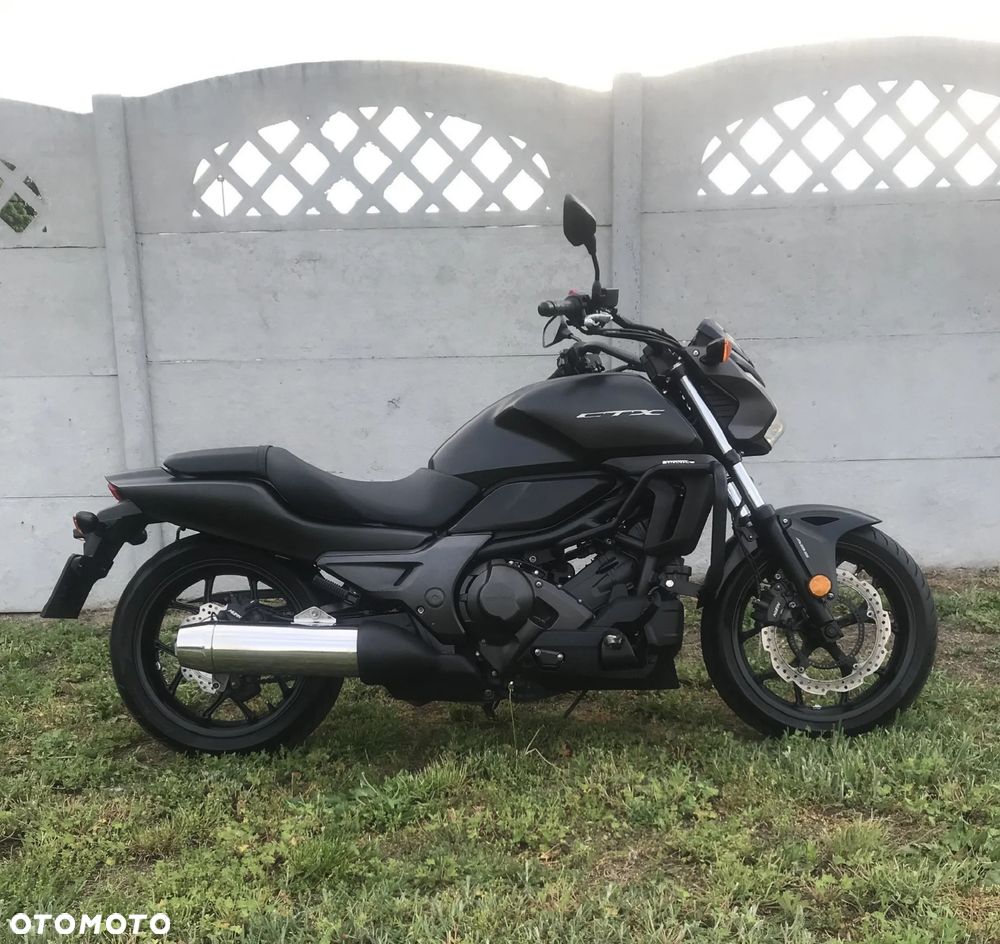 Honda CTX - 1