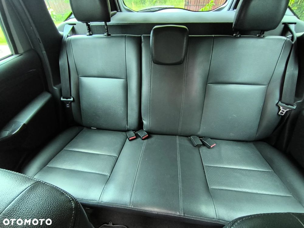 Dacia Duster 1.6 - 8