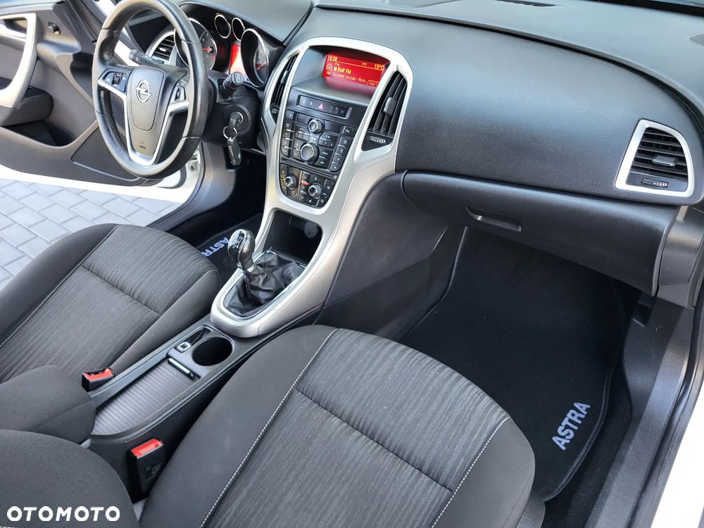 Opel Astra 1.4 Turbo - 21