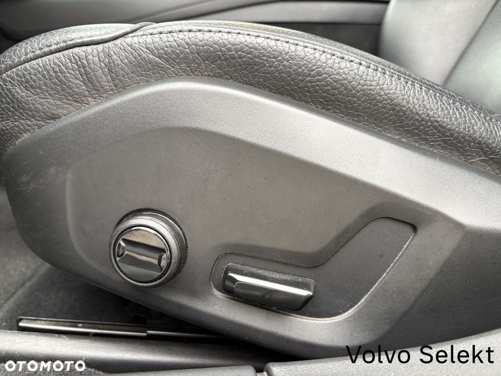 Volvo V90 Cross Country - 10
