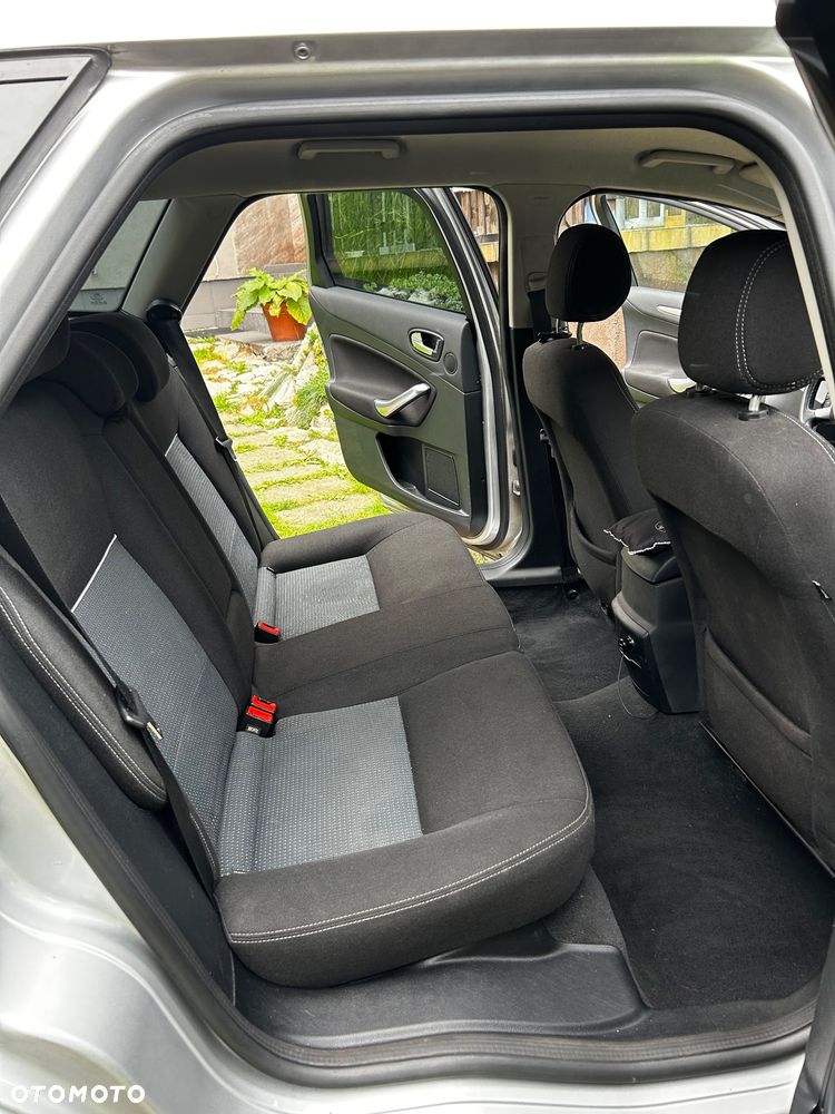 Ford Mondeo 2.0 TDCi Gold X - 19