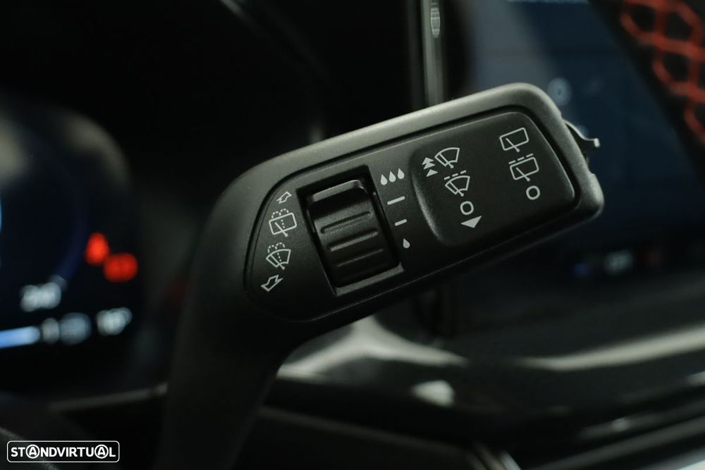 Ford Focus 1.0 EcoBoost MHEV ST-Line X - 18