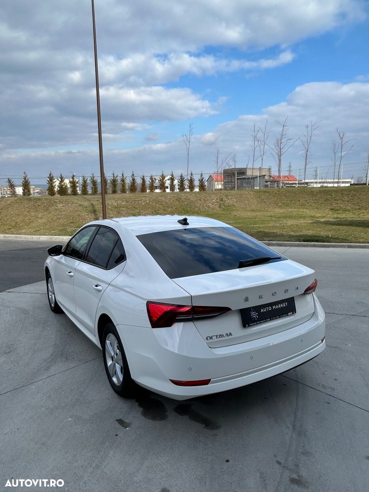 Skoda Octavia 2.0 TDI Ambition - 14