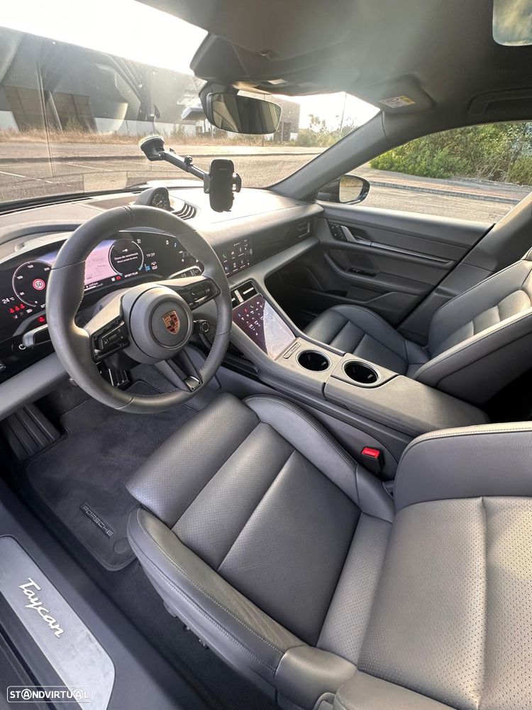 Porsche Taycan Sport Turismo Standard - 16
